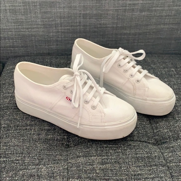 superga sizing big or small